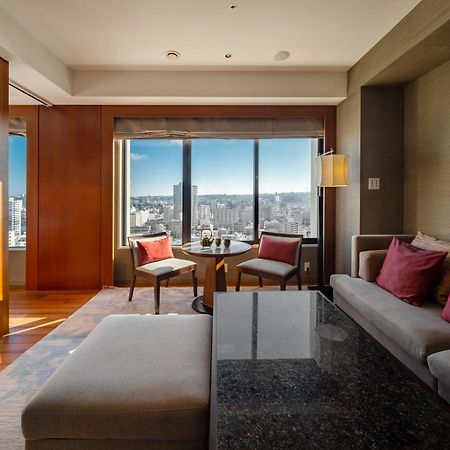 Отель Hyatt Regency Naha, Okinawa Экстерьер фото A suite at the hotel